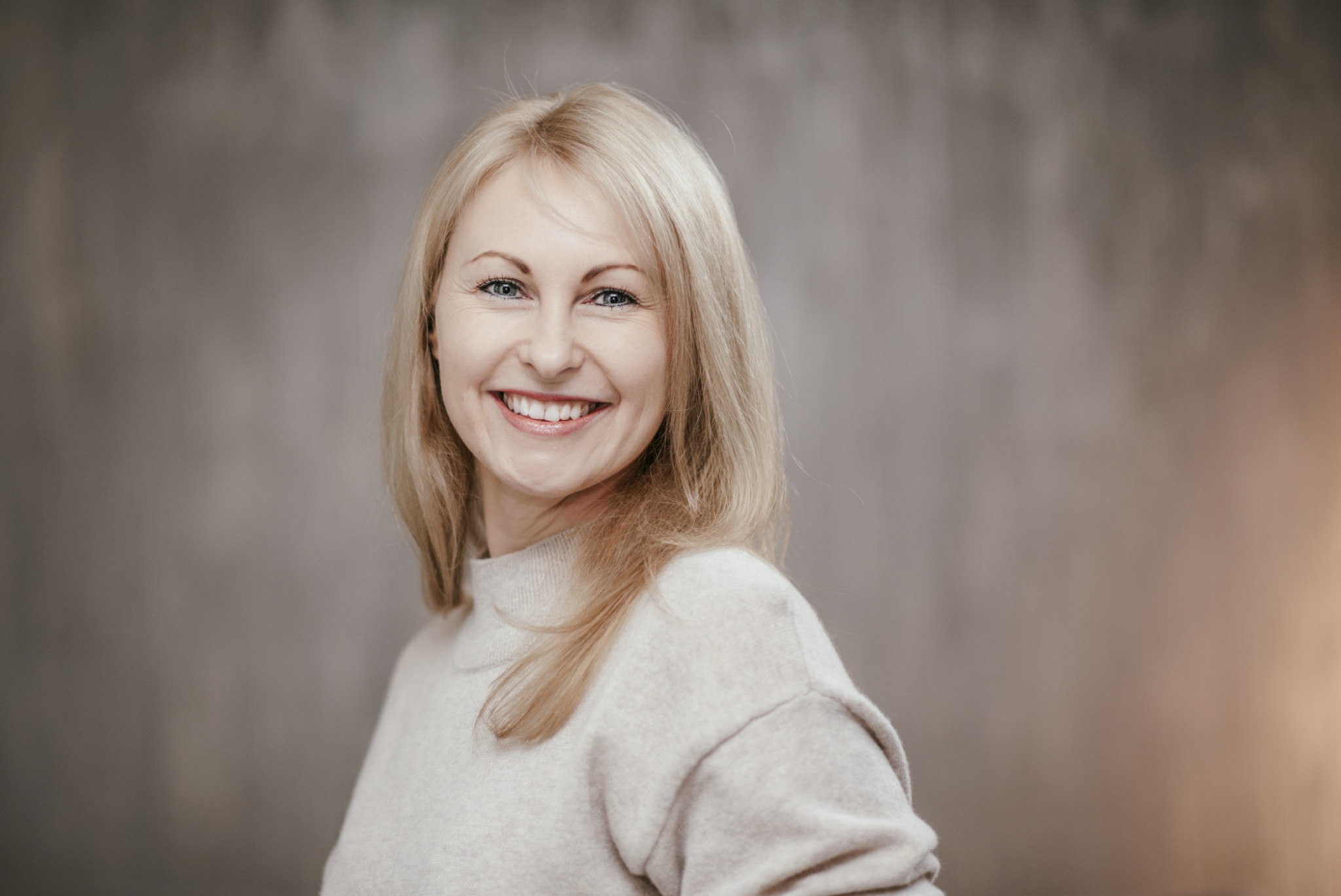 10 Jahre jünger fühlen: Die besten ganzheitlichen Anti-Aging-Tipps von Expertin Tanja Zur