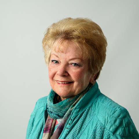 Selbstwert stärken ab 40: Wie Frauen alte Glaubensmuster lösen und echte Selbstliebe entwickeln