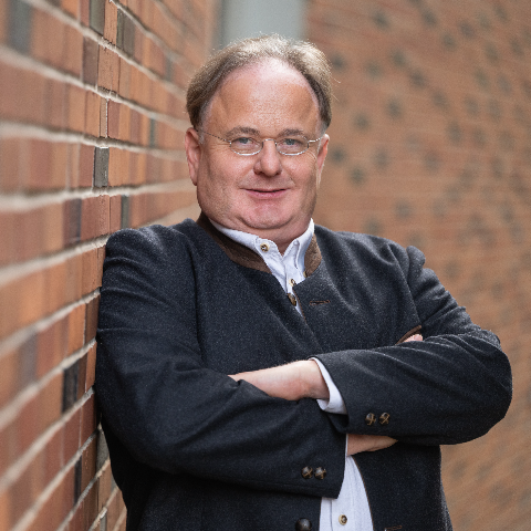 Warum Zahnersatz oft falsch geplant wird – Zahntechnikermeister Matthias Schenk erklärt die Systemprobleme der Zahnmedizin