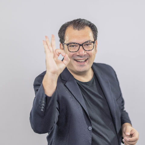 Vom Friseur zum erfolgreichen Salon-Unternehmer: Die Wachstumsstrategie von Salvatore Caserta