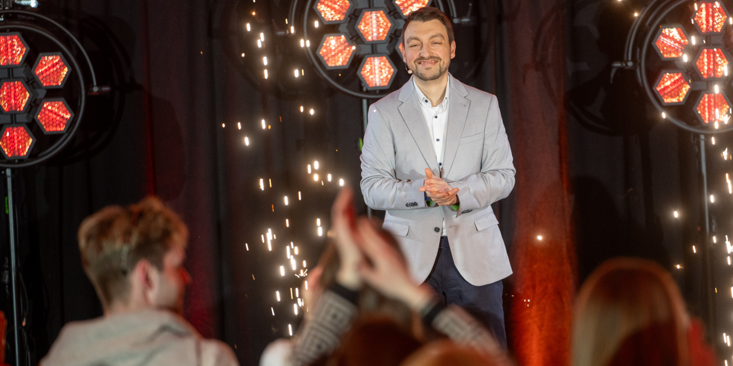 Experte:in Benjamin Tausch