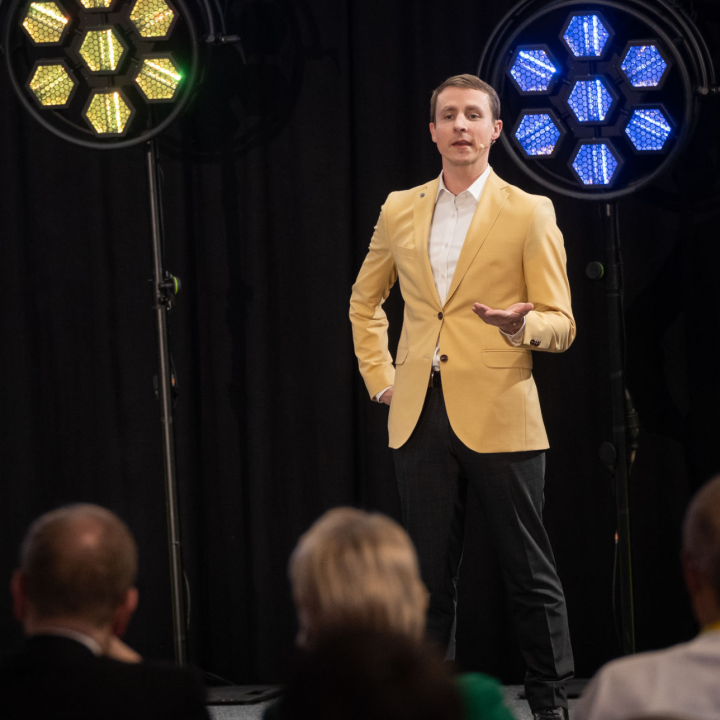 Experte:in Tim Glück