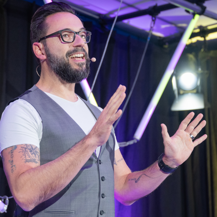 Experte:in Oliver M. Jacob