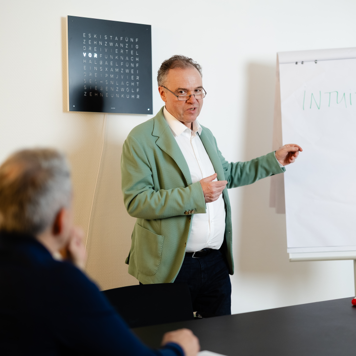 Experte:in Martin Achenbach