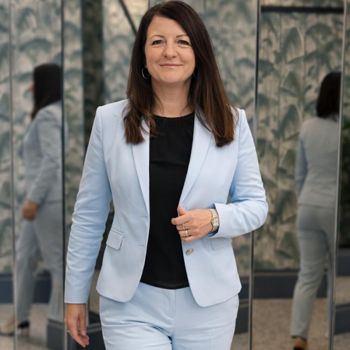 Experte:in Anja Ozik-Scharf