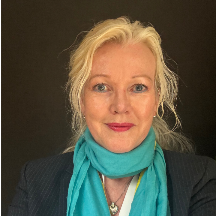 Dr. Sabine Fischer