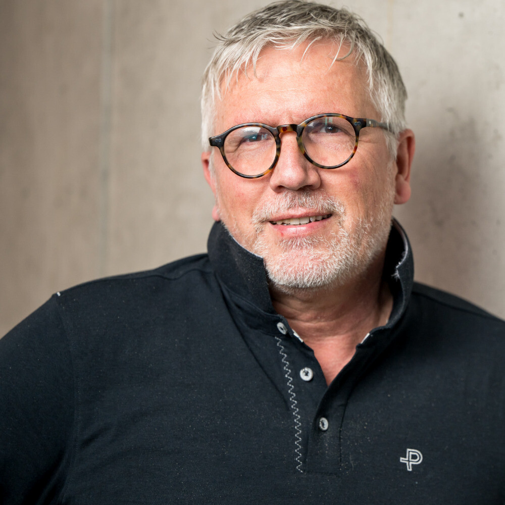 Dr. Ralf Lüttmann