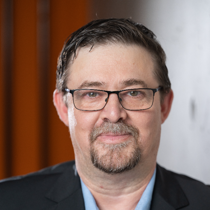 Tibor Bauer (Mr. Schufa)